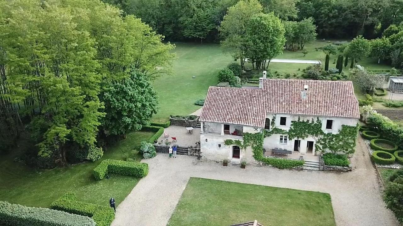 مبيت وإفطار Chapdeuil La Croix Des Granges المظهر الخارجي الصورة